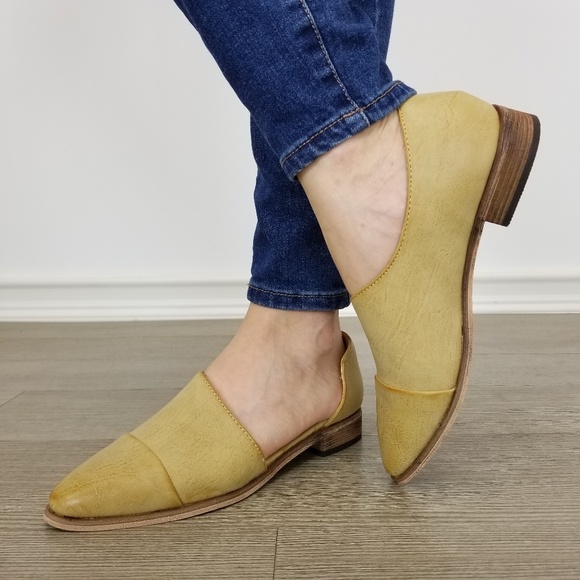 Shoes - Beige Opened Side Pointy Slip On Flat Loafer